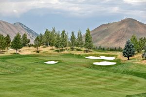 Valley Club (West) 5th Approach